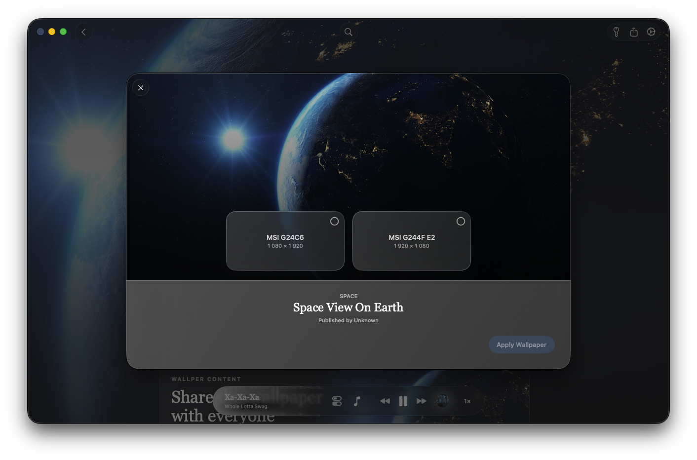 Different live wallpapers assigned across several connected displays